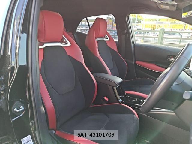 Toyota COROLLA SPORT 2019-07 6271333-12