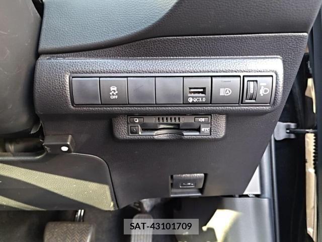 Toyota COROLLA SPORT 2019-07 6271333-18