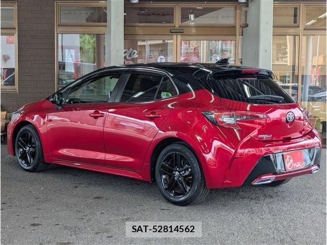 Toyota COROLLA SPORT 2021-10 6496165-3
