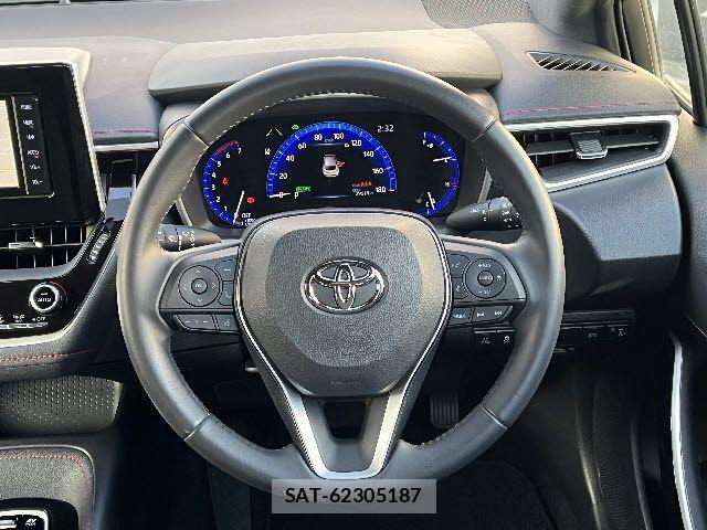 Toyota COROLLA SPORT 2019-01 6525842-13