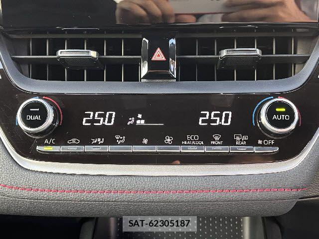 Toyota COROLLA SPORT 2019-01 6525842-14