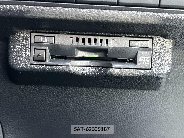 Toyota COROLLA SPORT 2019-01 6525842-15