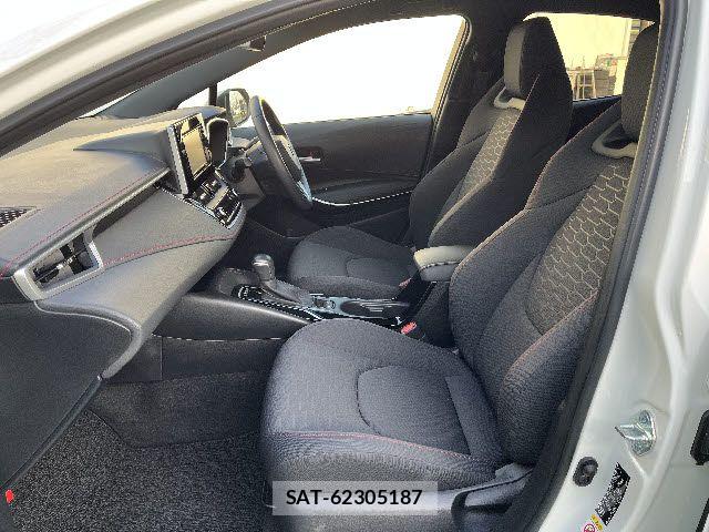 Toyota COROLLA SPORT 2019-01 6525842-18