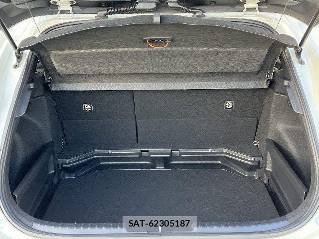 Toyota COROLLA SPORT 2019-01 6525842-20