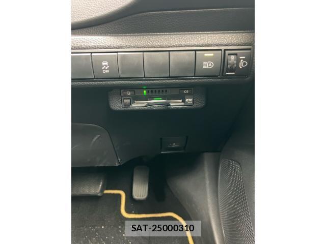 Toyota COROLLA SPORT 2022-03 6525840-17