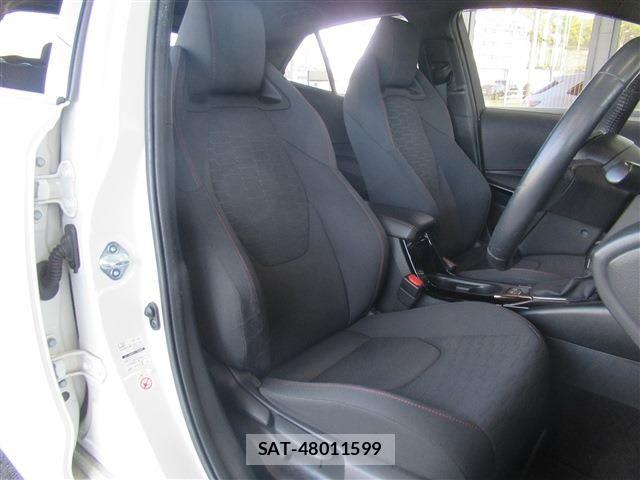 Toyota COROLLA SPORT 2019-03 6611155-11