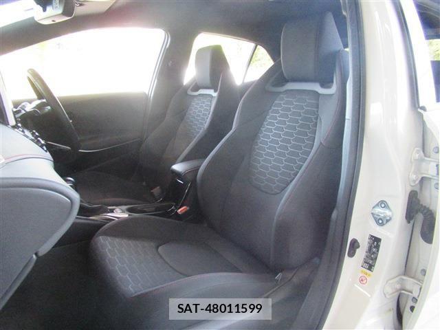 Toyota COROLLA SPORT 2019-03 6611155-15