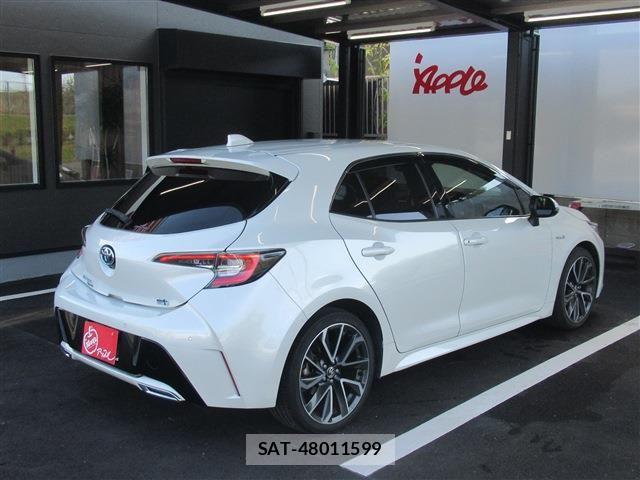 Toyota COROLLA SPORT 2019-03 6611155-3