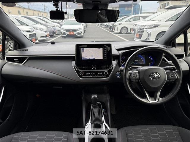 Toyota COROLLA SPORT 2019-03 6670921-16