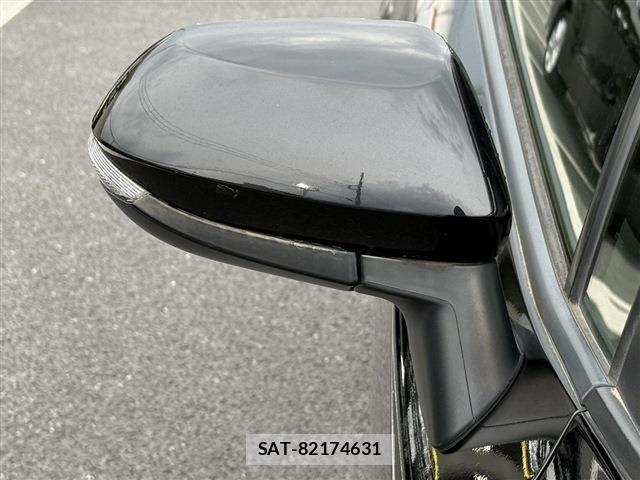 Toyota COROLLA SPORT 2019-03 6670921-27