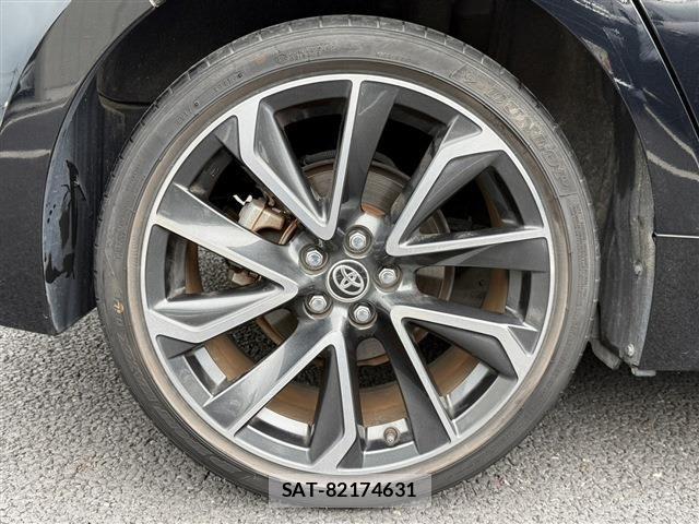 Toyota COROLLA SPORT 2019-03 6670921-29