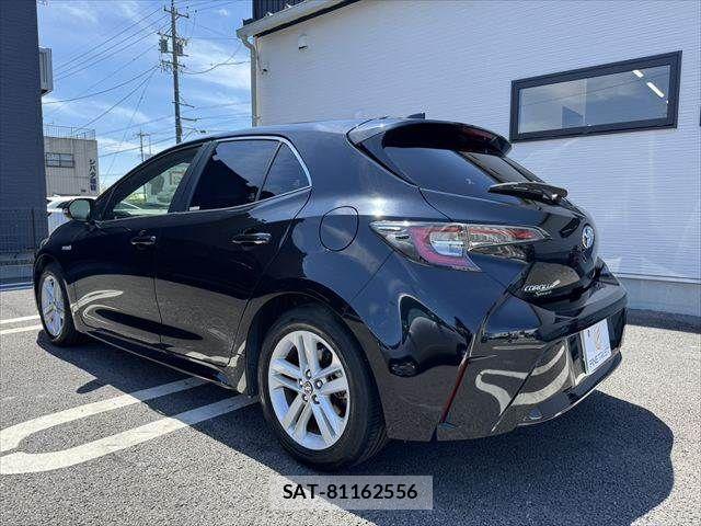Toyota COROLLA SPORT 2018-09 6715882-16