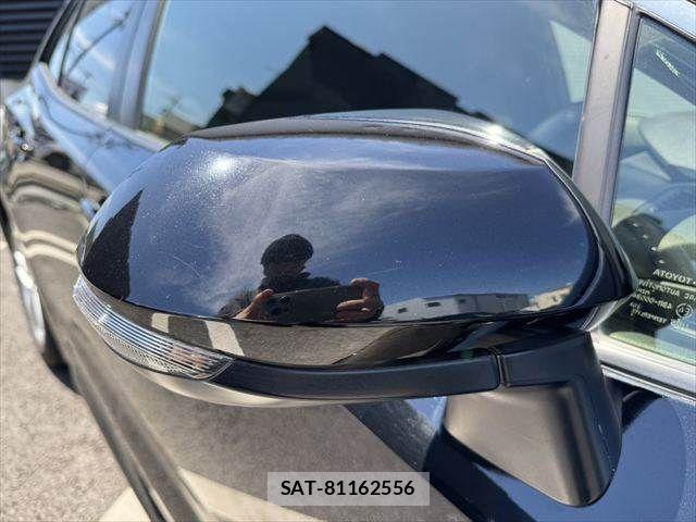 Toyota COROLLA SPORT 2018-09 6715882-19