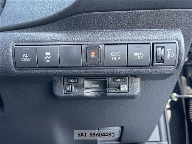 Toyota COROLLA SPORT 2023-11 6751095-12