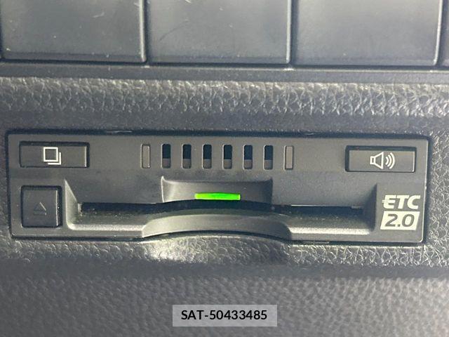 Toyota COROLLA SPORT 2018-08 6814299-5