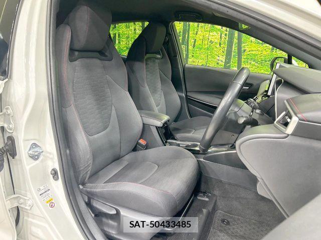 Toyota COROLLA SPORT 2018-08 6814299-7