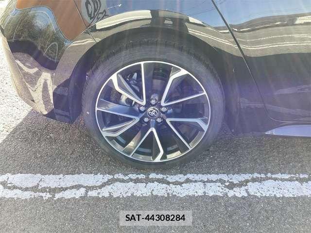 Toyota COROLLA SPORT 2025-04 6903533-13