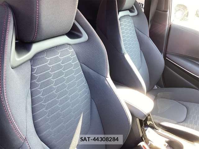 Toyota COROLLA SPORT 2025-04 6903533-14