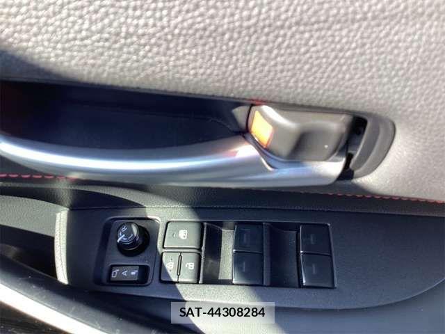 Toyota COROLLA SPORT 2025-04 6903533-15