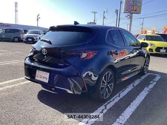 Toyota COROLLA SPORT 2025-04 6903533-5