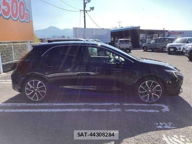 Toyota COROLLA SPORT 2025-04 6903533-7