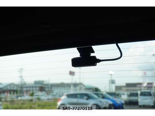 Toyota COROLLA SPORT 2020-05 6903542-13