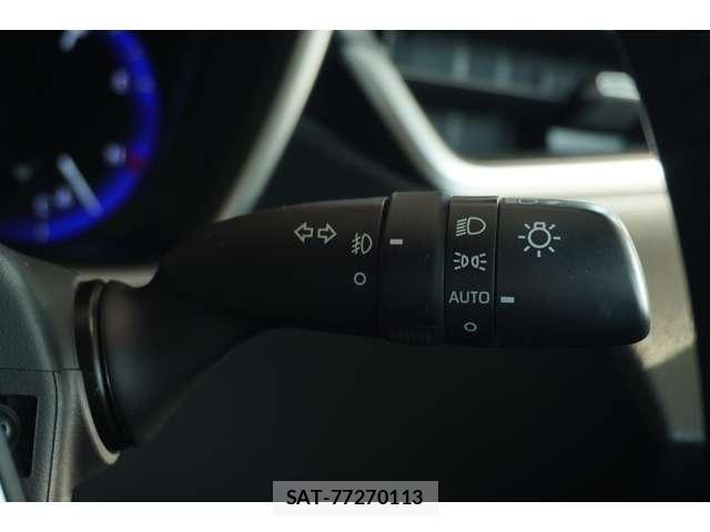 Toyota COROLLA SPORT 2020-05 6903542-26