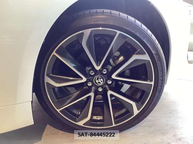 Toyota COROLLA SPORT 2025-04 6903536-17