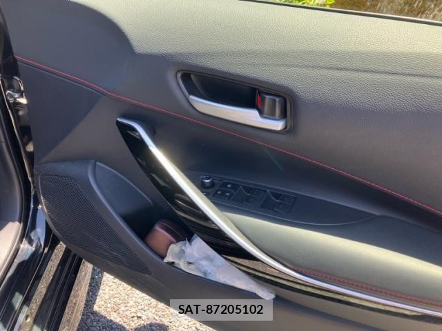 Toyota COROLLA SPORT 2018-10 6903549-9