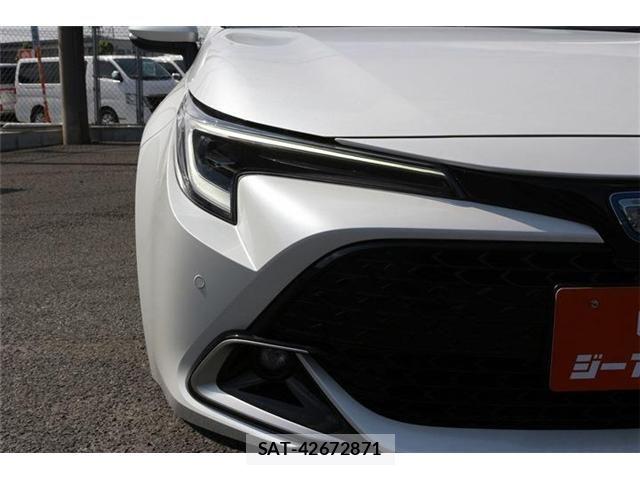 Toyota COROLLA SPORT 2023-06 6903541-11