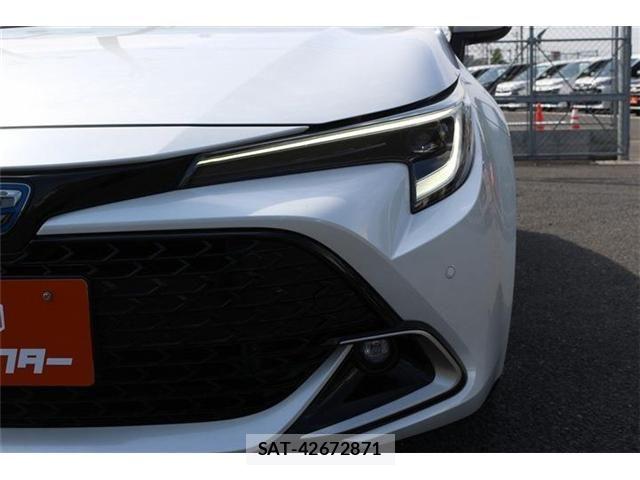 Toyota COROLLA SPORT 2023-06 6903541-12