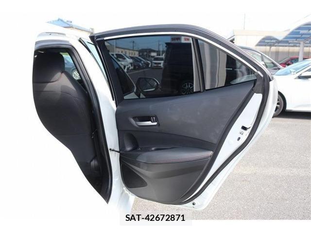 Toyota COROLLA SPORT 2023-06 6903541-25