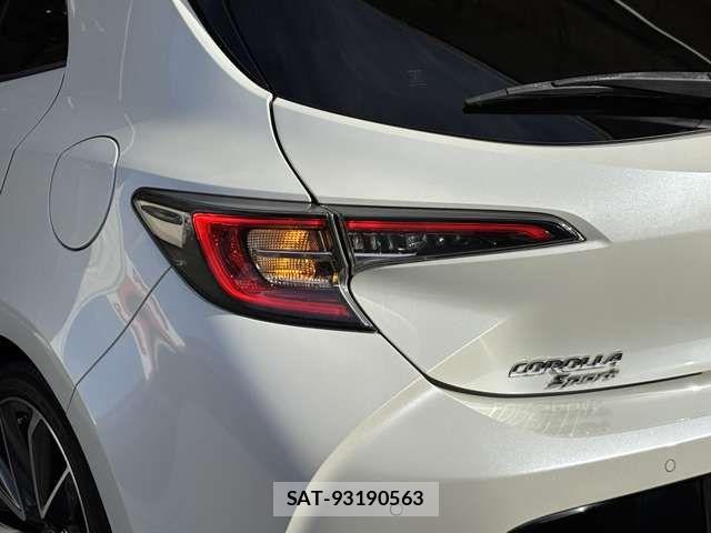 Toyota COROLLA SPORT 2018-10 7020232-16