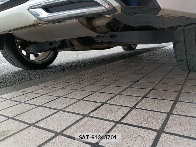 Toyota COROLLA SPORT 2018-09 7216423-9