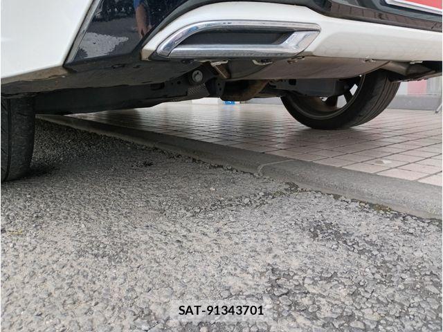 Toyota COROLLA SPORT 2018-09 7216423-10