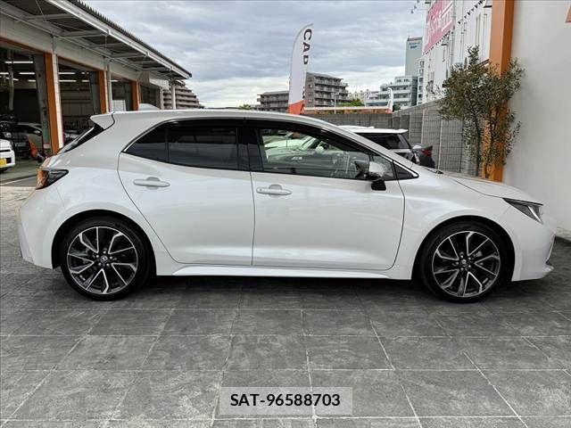 Toyota COROLLA SPORT 2020-06 7216421-11