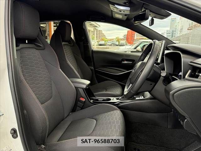 Toyota COROLLA SPORT 2020-06 7216421-15