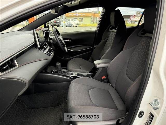 Toyota COROLLA SPORT 2020-06 7216421-16