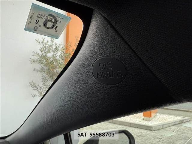 Toyota COROLLA SPORT 2020-06 7216421-22