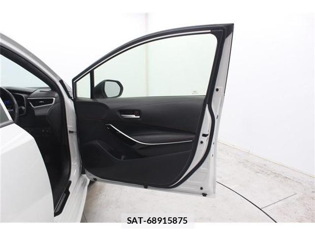 Toyota COROLLA SPORT 2020-08 7216424-29