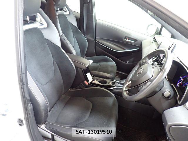 Toyota COROLLA SPORT 2020-08 7271395-22