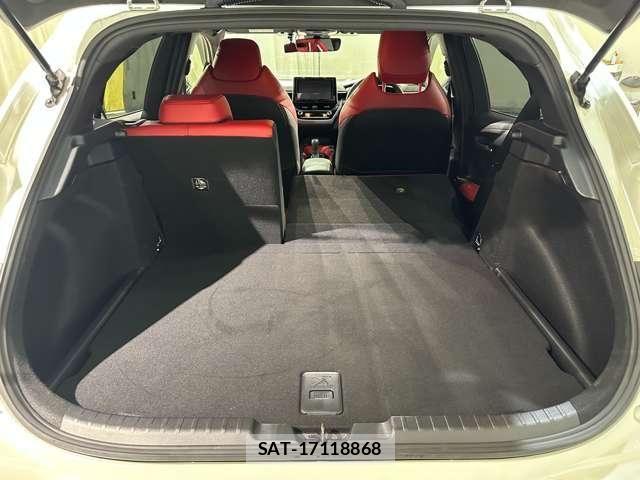 Toyota COROLLA SPORT 2018-11 7271722-29