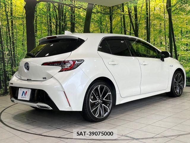 Toyota COROLLA SPORT 2019-06 7271721-16