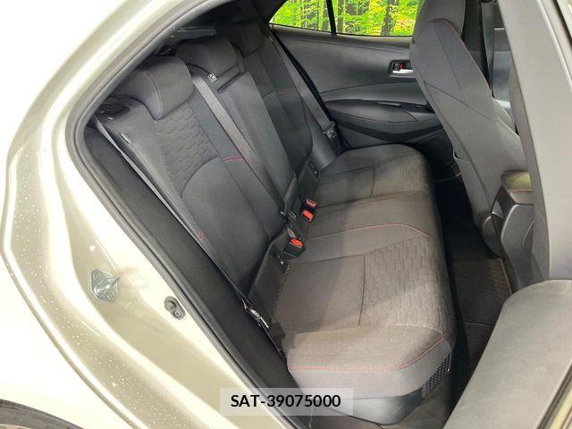 Toyota COROLLA SPORT 2019-06 7271721-8