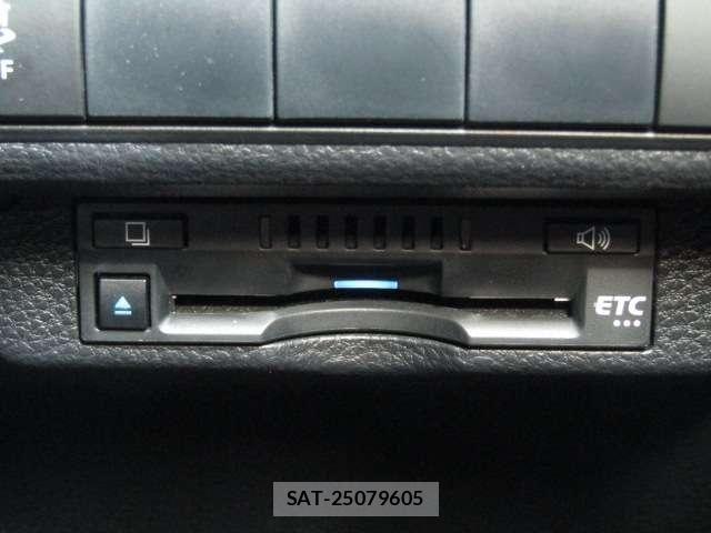 Toyota COROLLA SPORT 2021-06 7500003-11