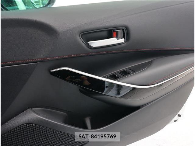Toyota COROLLA SPORT 2023-07 7499998-5