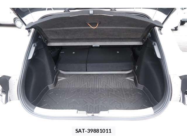 Toyota COROLLA SPORT 2023-03 7615685-9