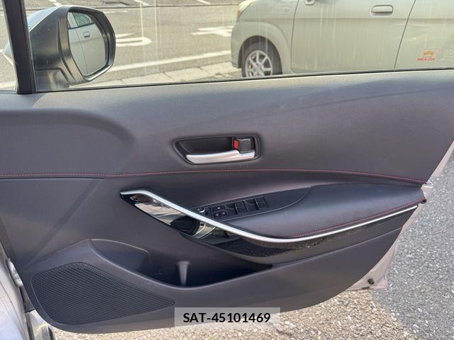 Toyota COROLLA SPORT 2018-07 7615702-19