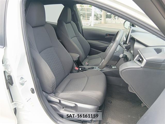 Toyota COROLLA SPORT 2018-06 7783650-15
