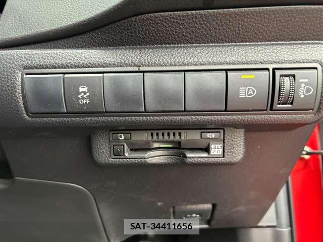 Toyota COROLLA SPORT 2019-06 7961011-8